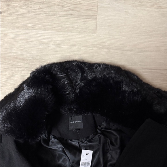 NWT Lane Bryant Black Trench Dress Coat Belted with Faux Fur Collar - Picture 2 of 11